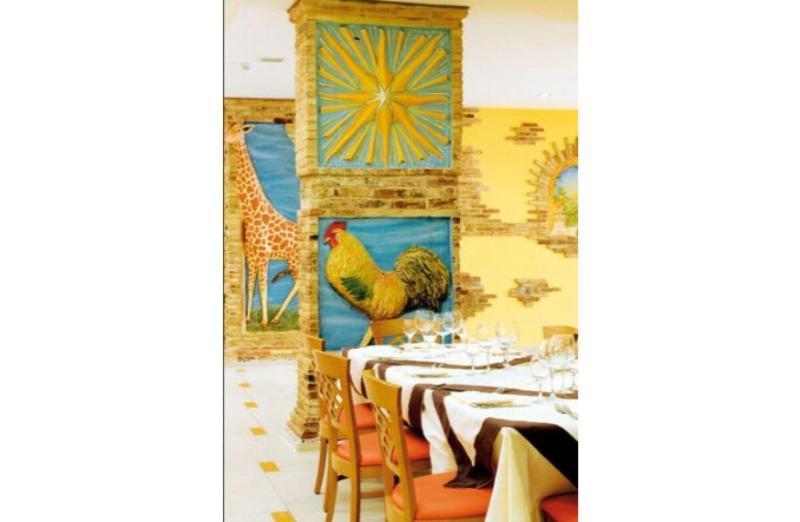 Hotel Cristina Rocca San Giovanni Buitenkant foto