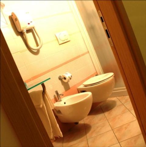 Hotel Cristina Rocca San Giovanni Buitenkant foto