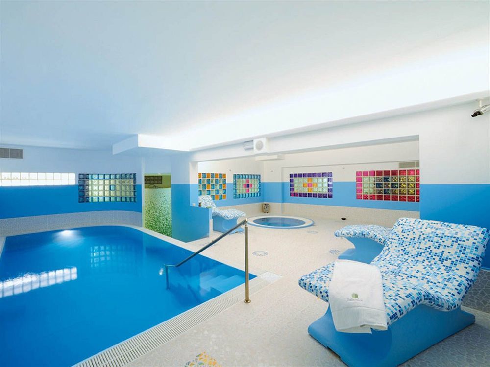 Hotel Cristina Rocca San Giovanni Buitenkant foto